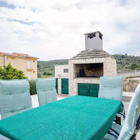 With Parking Space Slatine, Ciovo - 24692 Apartamento *