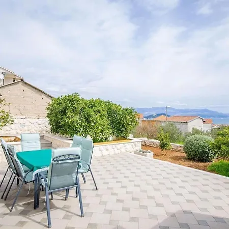 With Parking Space Slatine, Ciovo - 24692 Slatine